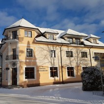 Slovensko – Turčianské Teplice – hotel ,,Vyšehrad**“