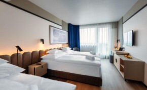 3.HunguesBuk-Eastwing-doubleroom_04_1048789_1500x0