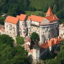 Macocha + hrad Pernštejn – jednodenní zájezd