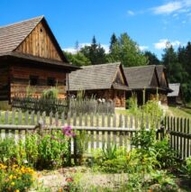 Rožnov pod Radhoštěm – Valašské muzeum v přírodě (skanzen) – jednodenní zájezd